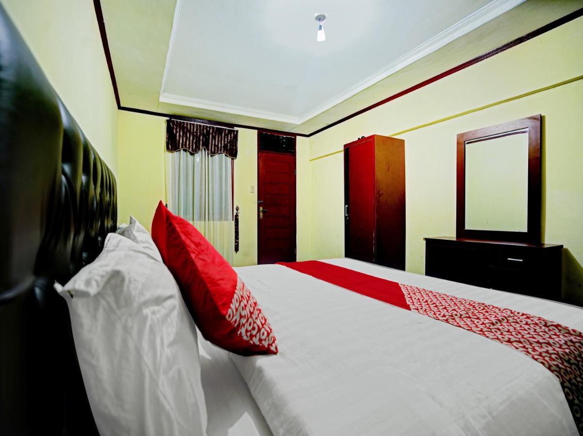 Oyo 90331 Hotel Toba Shanda Parapat Exterior photo