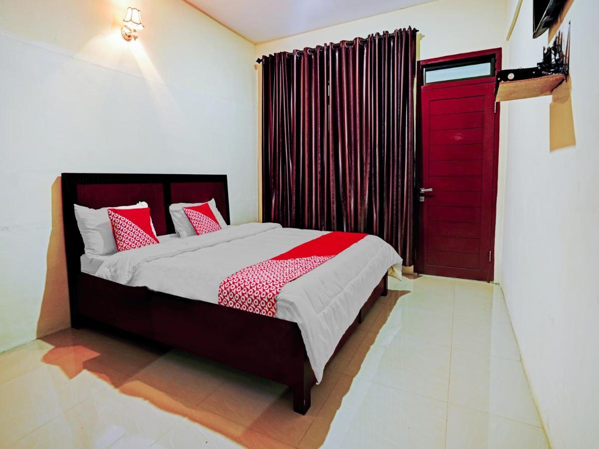 Oyo 90331 Hotel Toba Shanda Parapat Exterior photo