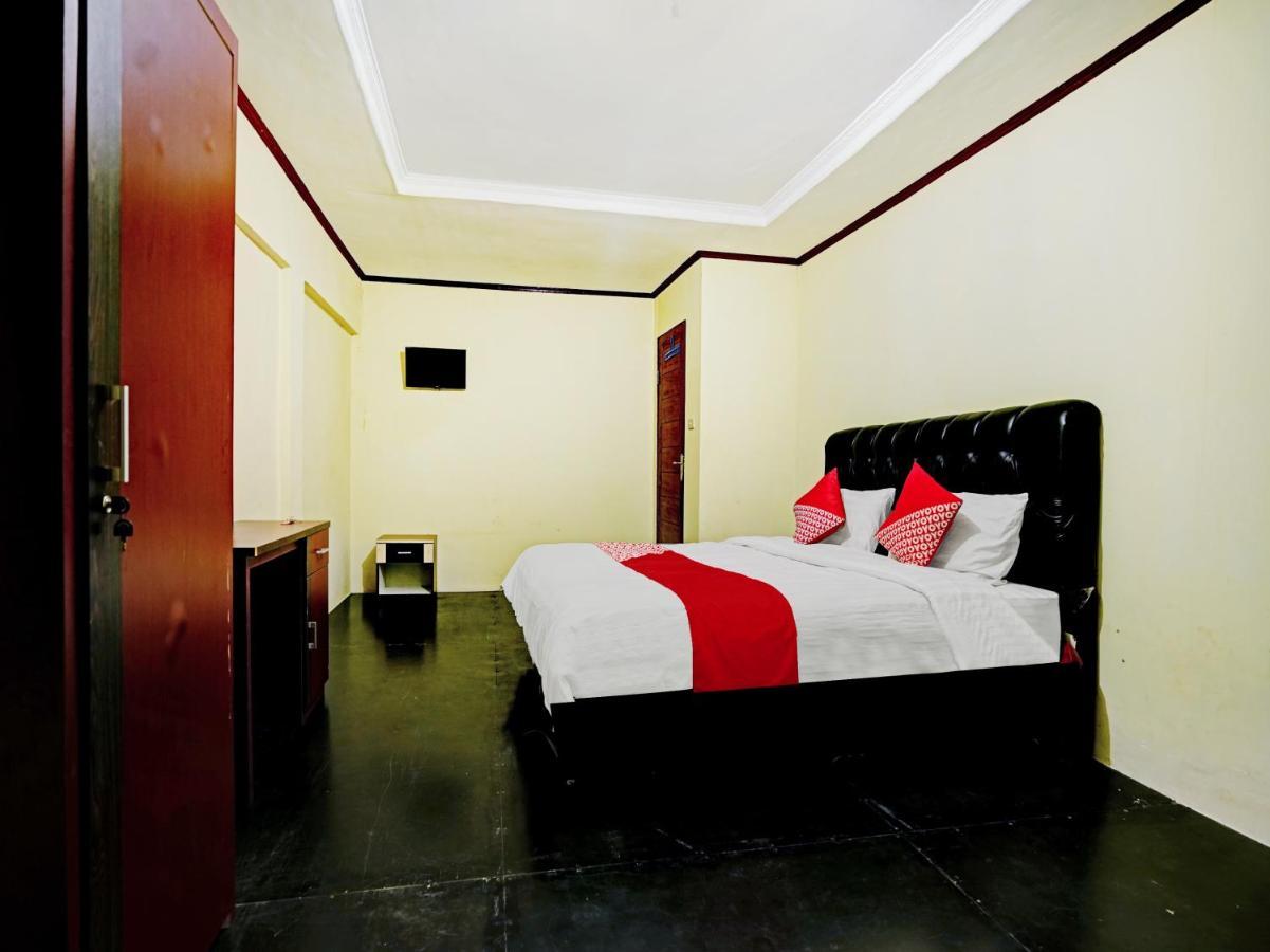 Oyo 90331 Hotel Toba Shanda Parapat Exterior photo