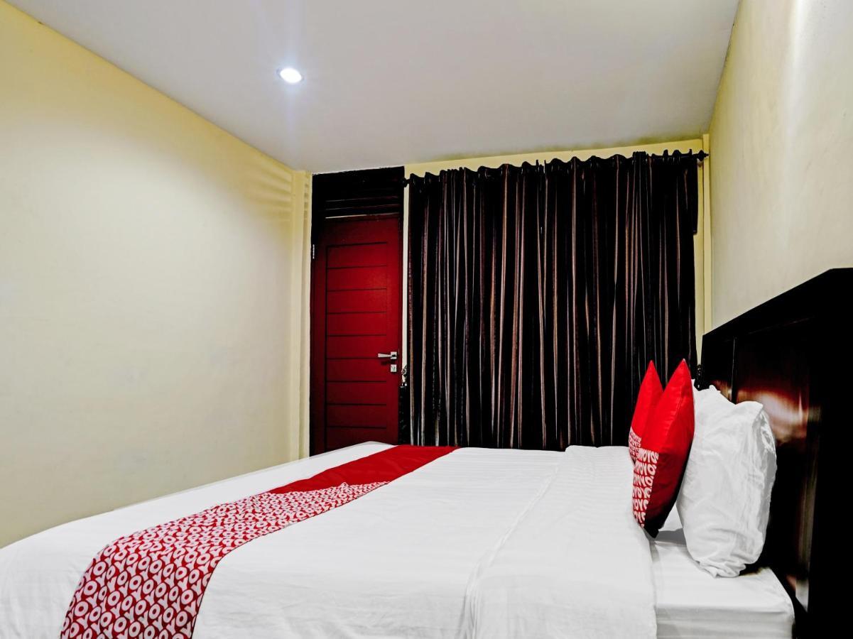 Oyo 90331 Hotel Toba Shanda Parapat Exterior photo