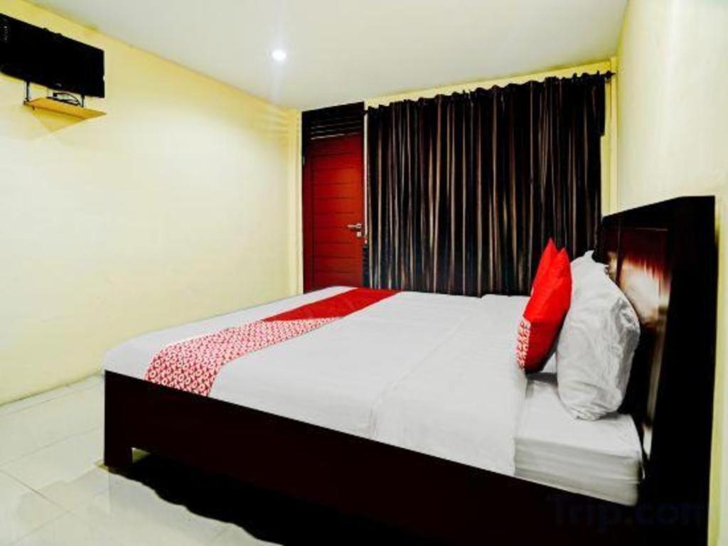 Oyo 90331 Hotel Toba Shanda Parapat Exterior photo